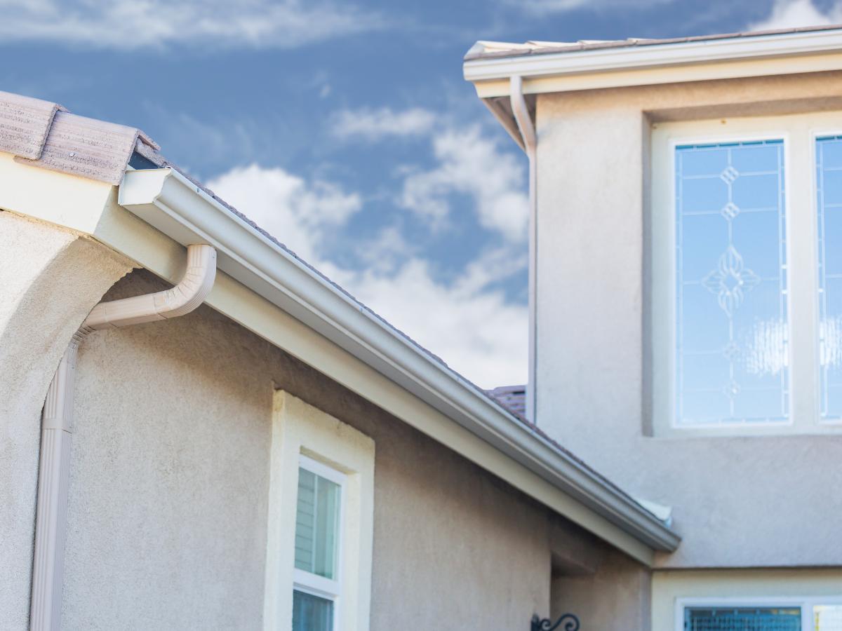 Gutter Cleaning in Encino, CA for efficient water drainage