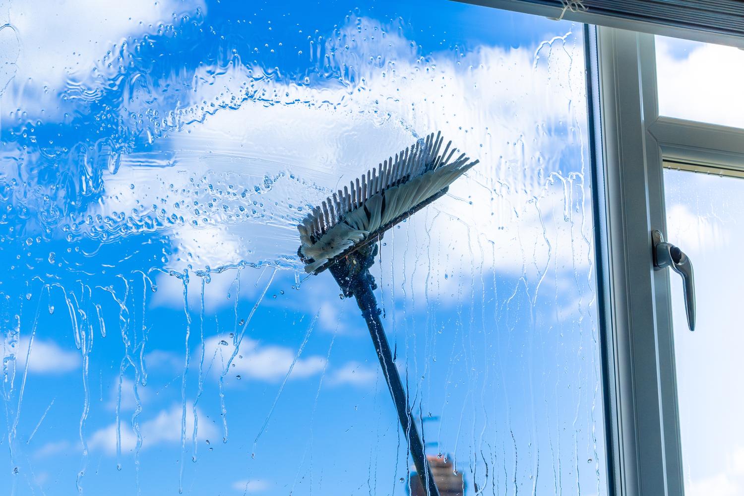 Water-fed Pole Window Cleaning in Los Angeles, CA for streak-free results