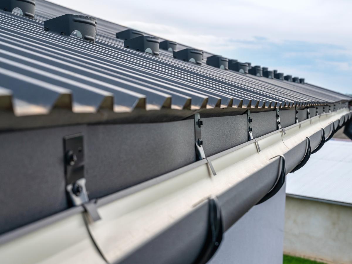 Gutter Cleaning in Beverly Hills, CA for luxury residential properties