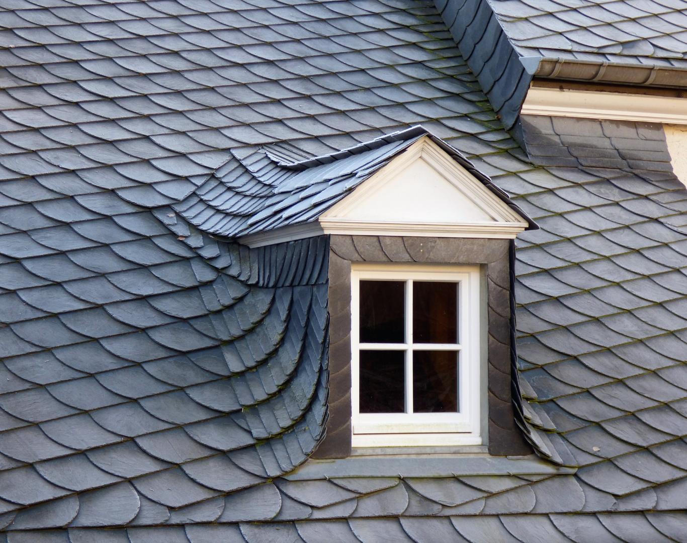 Roof cleaning near me in Thousand Oaks, CA for long-term roof care