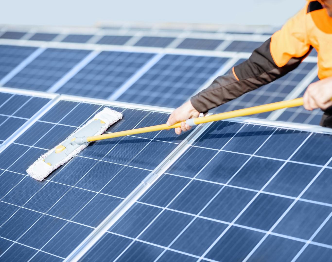 Solar panel cleaning near me in Thousand Oaks, CA with expert service